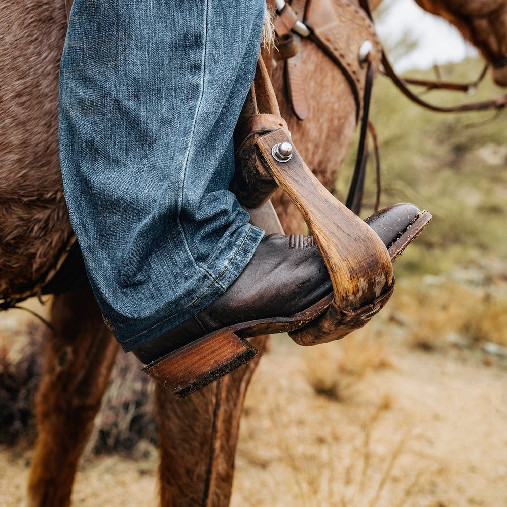 Carlisle Western Boots Distressed Brown | Stetson