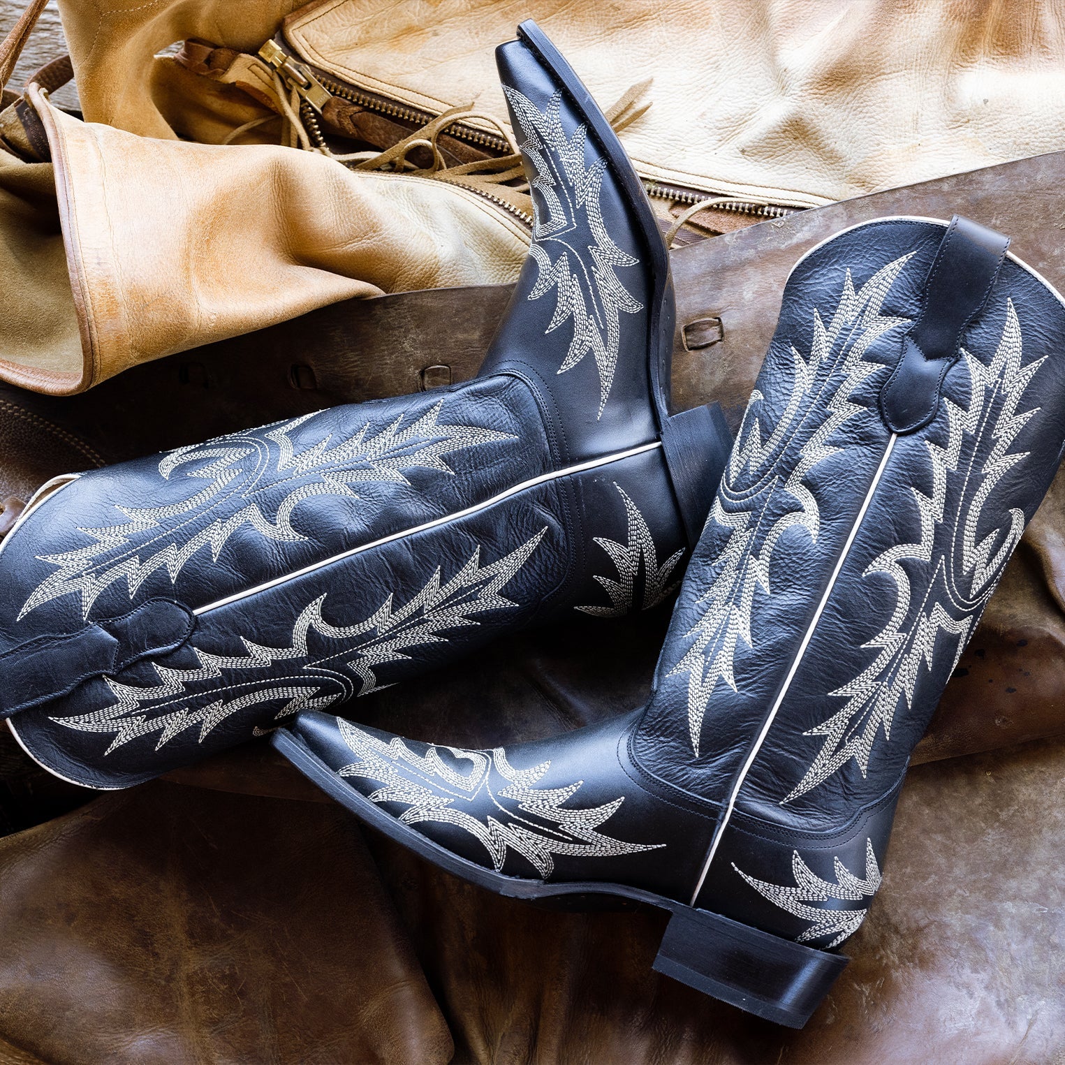 Tina Black & White Flame Embroidered Cowboy Boot Black | Stetson