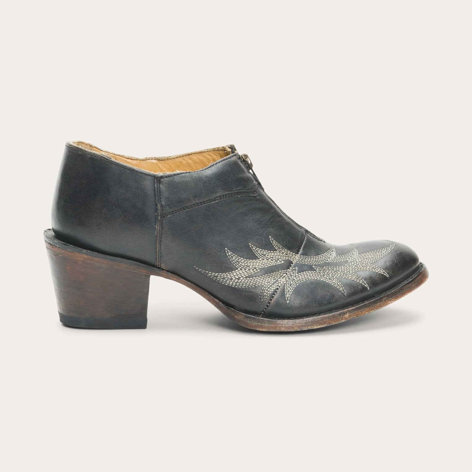Nicole Black | Stetson