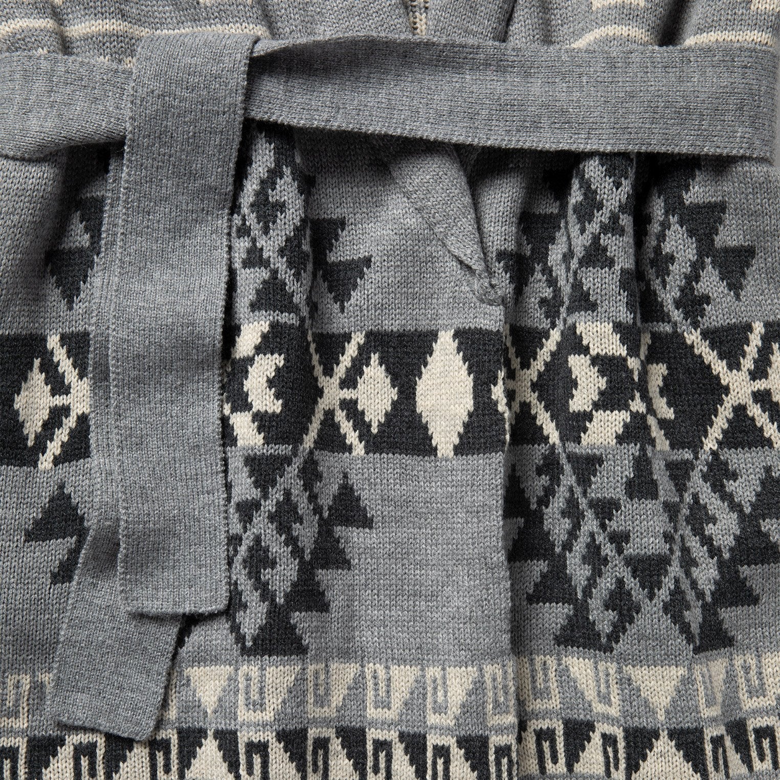 Chunky Knit Tie Sweater in Grey Grey | Stetson