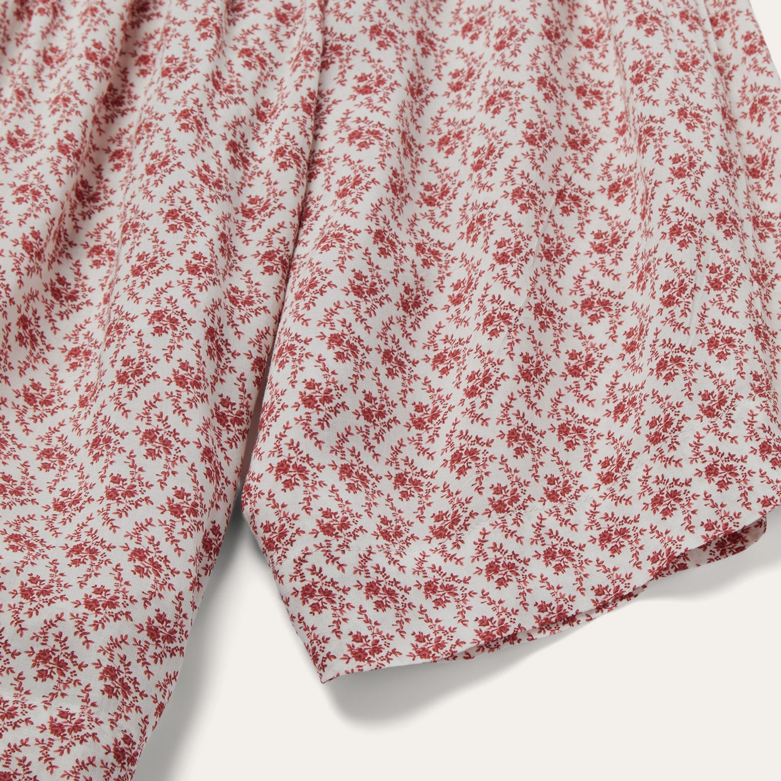 Short-Sleeved Cottage Floral Blouse Red | Stetson