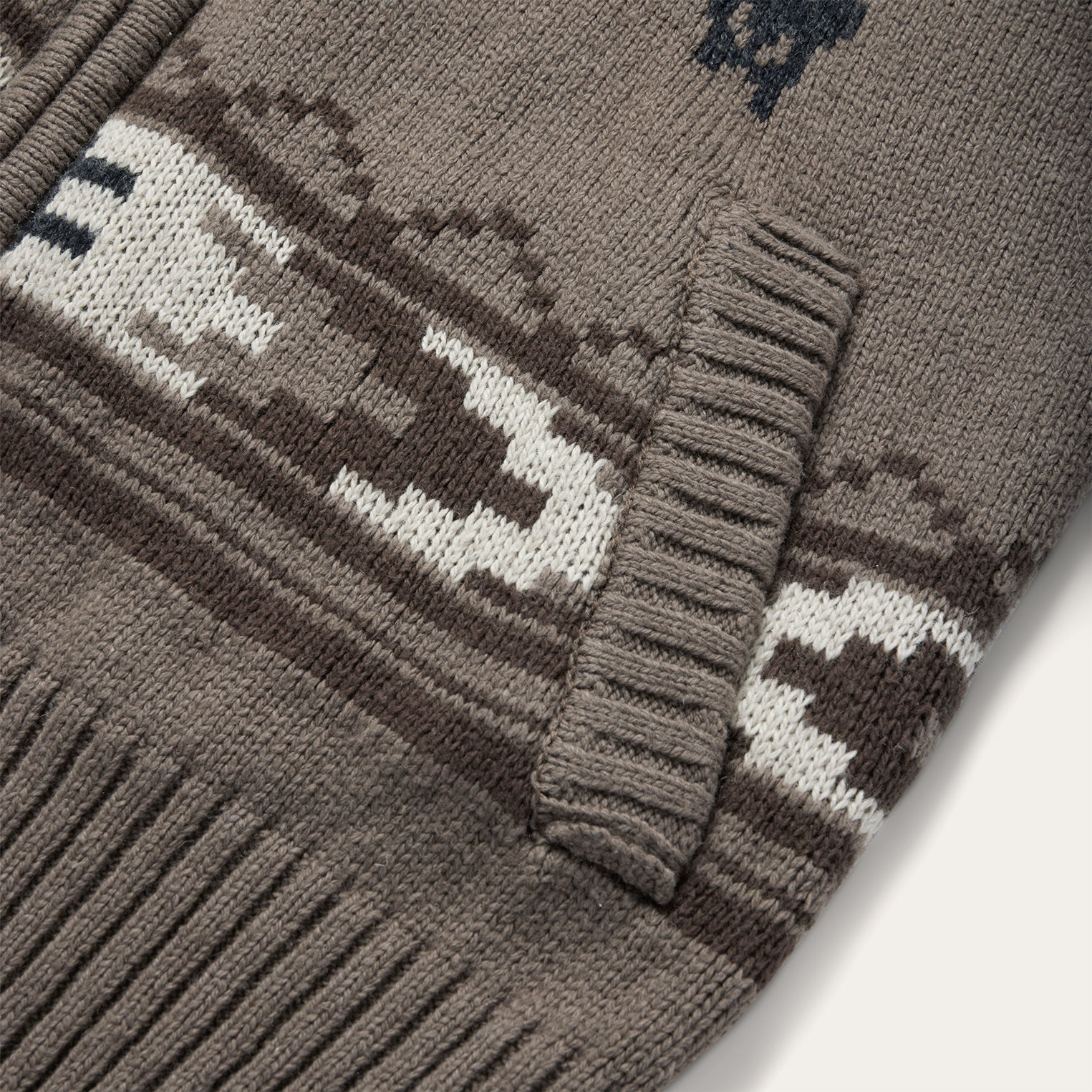 Longhorn Cardigan Brown | Stetson